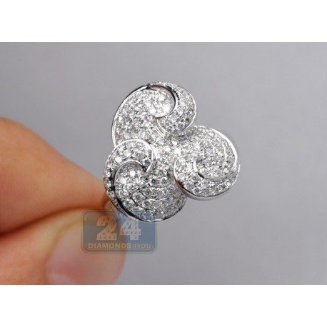 14K White Gold 1.18 ct Diamond Flower Shaped Cocktail Ring