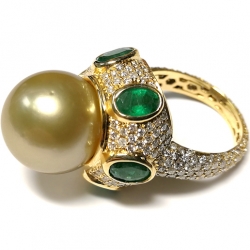 18K Yellow Gold 4.80 ct Diamond Emerald 14 mm Pearl Ring