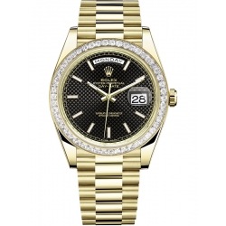 228398TBR-0004 Rolex Day-Date 40 Yellow Gold Trapezoid Diamond Bezel Diagonal Black Dial President Watch