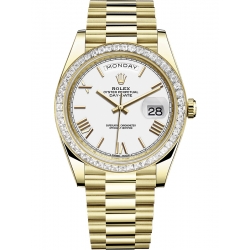 228398TBR-0033 Rolex Day-Date 40 Yellow Gold Trapezoid Diamond Bezel White Dial President Watch